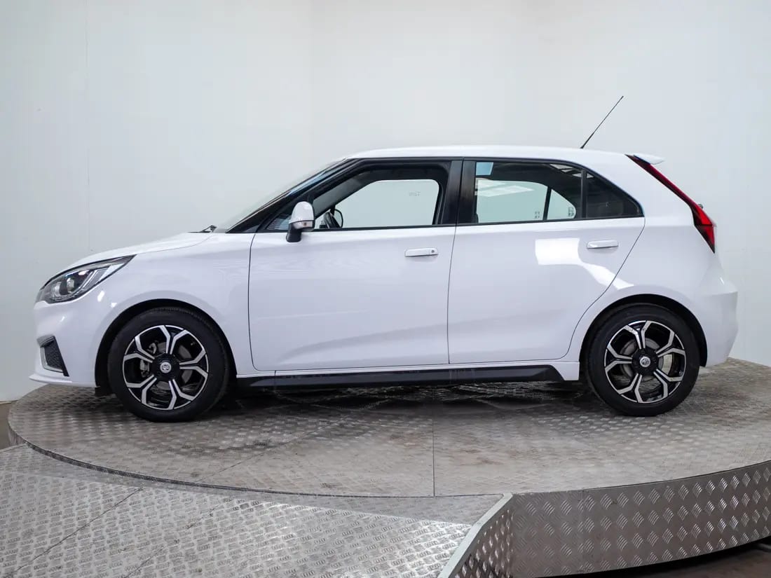 MG 3 Mg 3 1.5 Com At año 2023