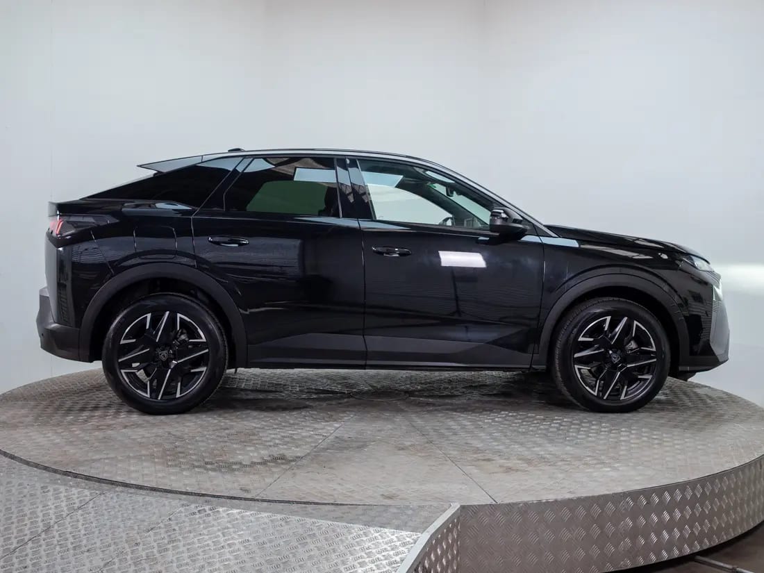 Peugeot 3008 3008 P64 Allure Mhev 136 Edct6 año 2026