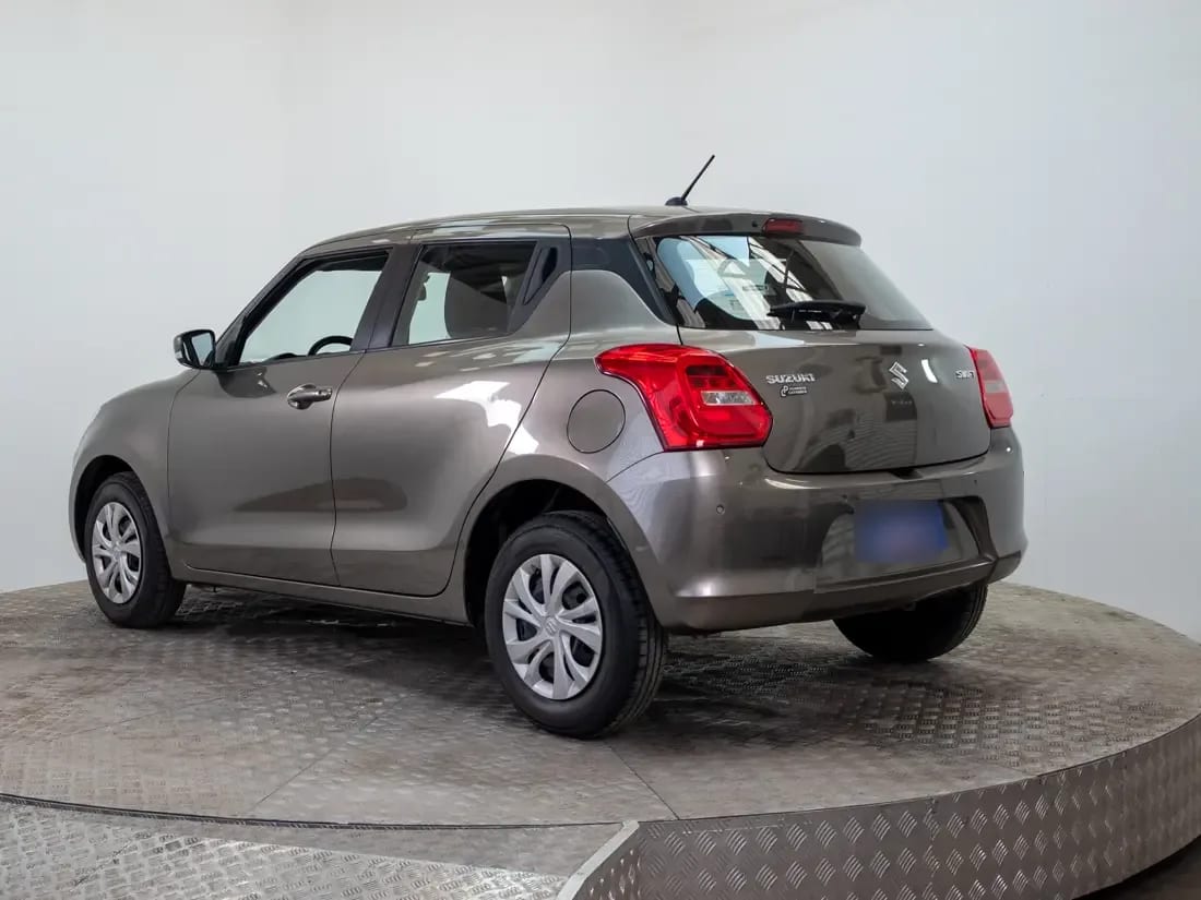 Suzuki Swift 1.2 Gl Mt año 2025