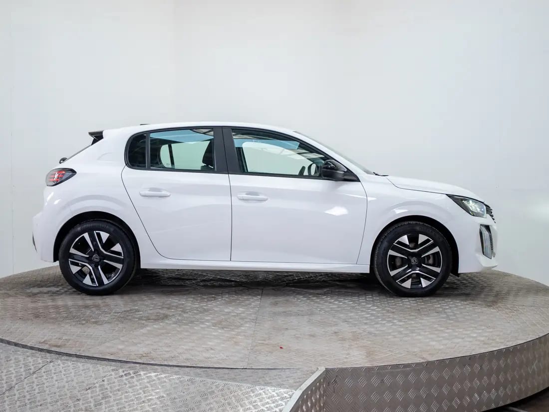 Peugeot New 208 Mca Active Gasolina 100hp Mt año 2026