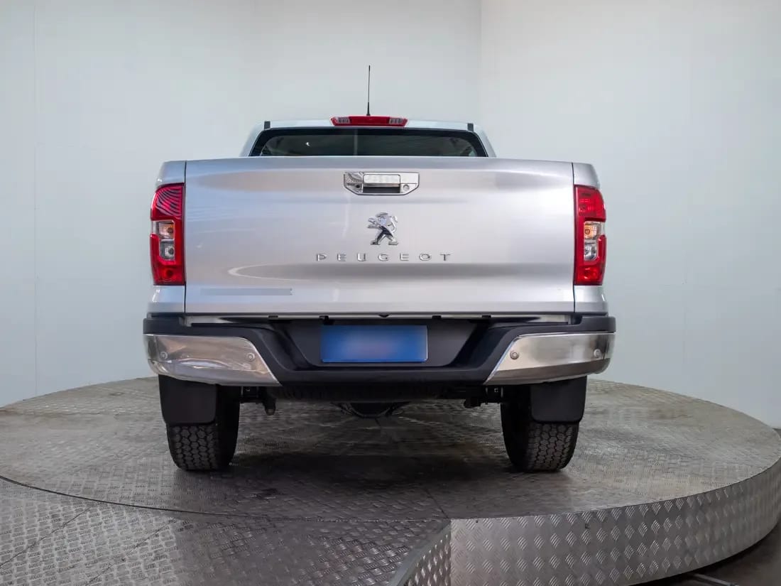 Peugeot Landtrek Active Bluehdi 180 4x4 At año 2024
