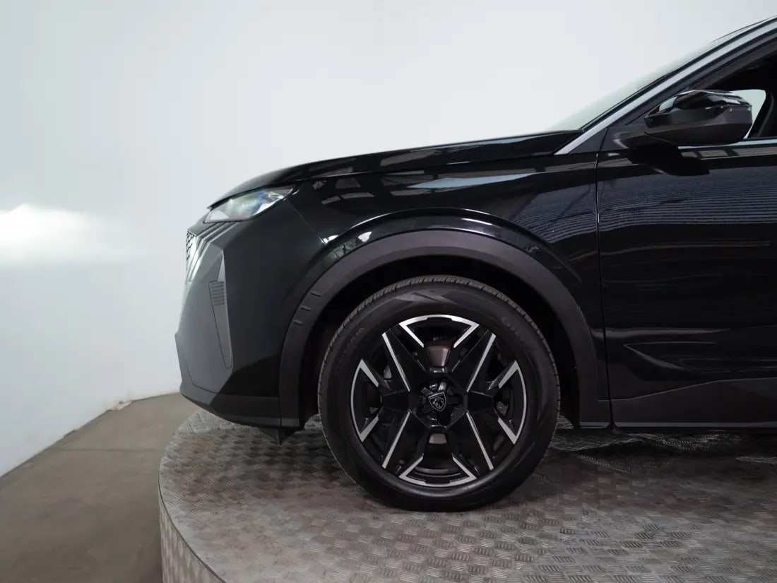 Peugeot 3008 3008 P64 Allure Mhev 136 Edct6 año 2026