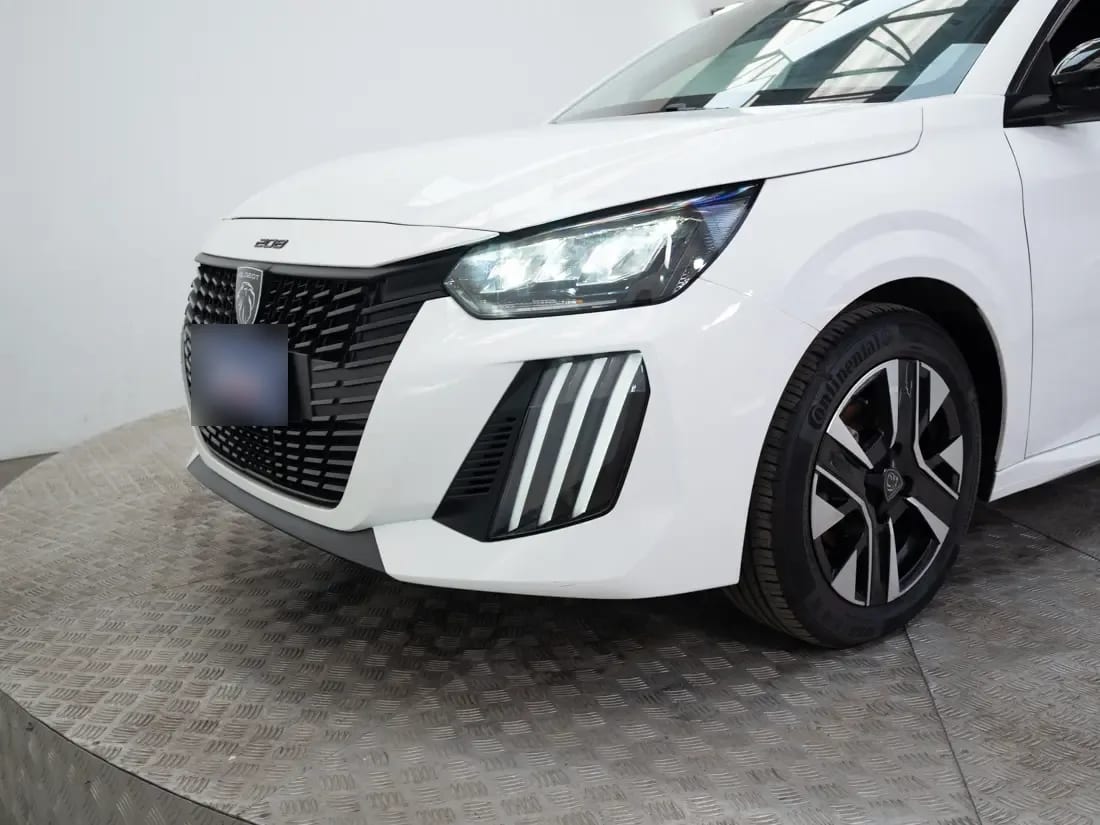 Peugeot New 208 Mca Active Gasolina 100hp Mt año 2026