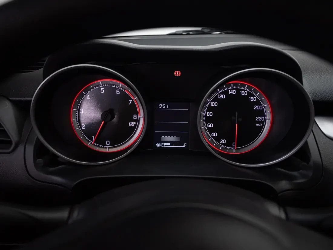 Suzuki Swift 1.2 Gl Mt año 2025