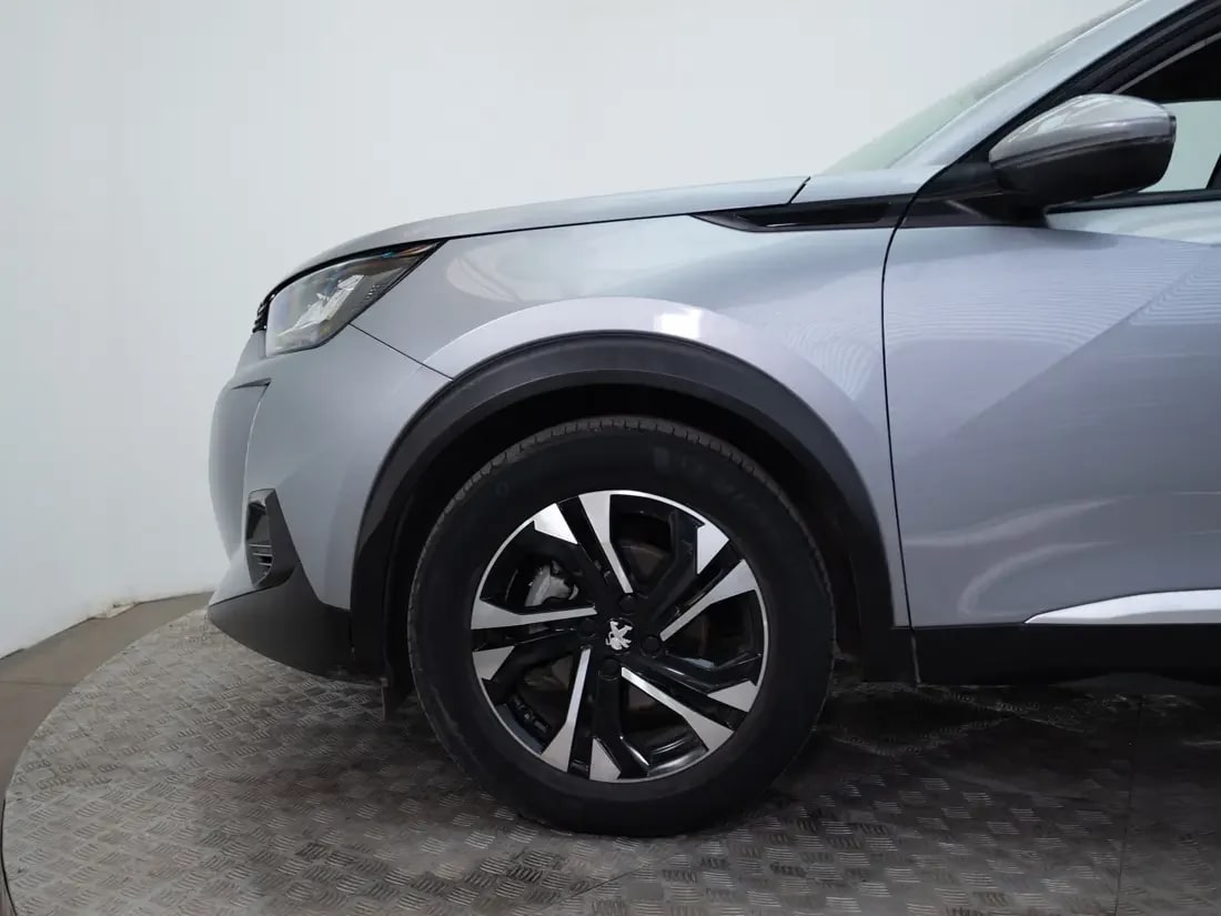 Peugeot 2008 1.2 Allure Pack Puretech 130 Mt año 2021