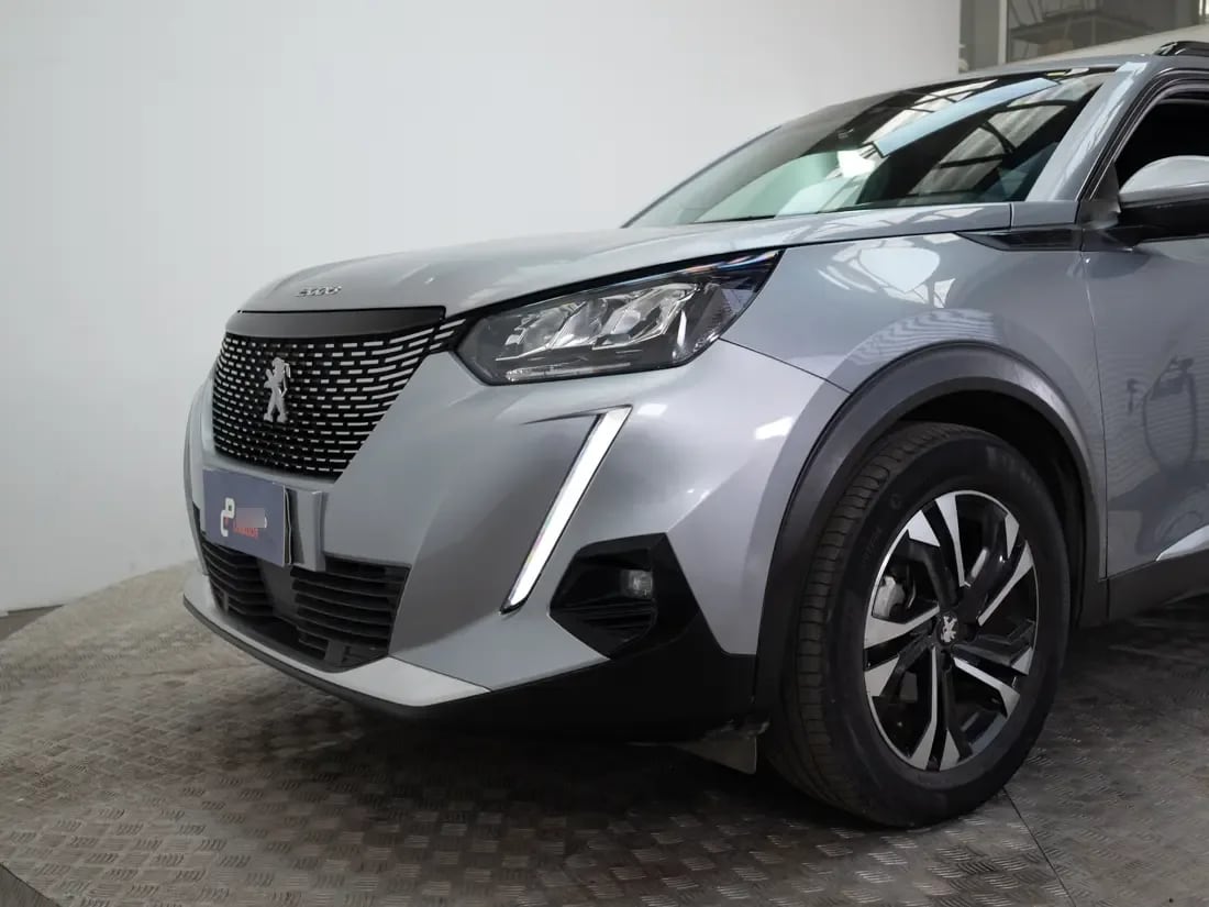 Peugeot 2008 1.2 Allure Pack Puretech 130 Mt año 2021