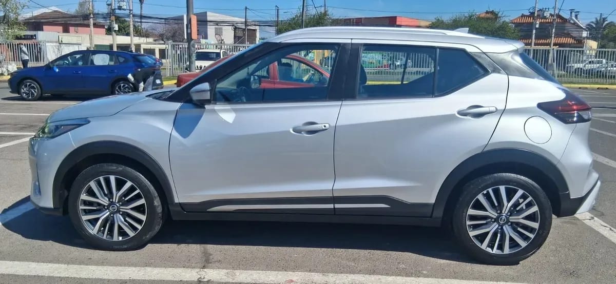 NISSAN KICKS 1.6 Sense Mt año 2021