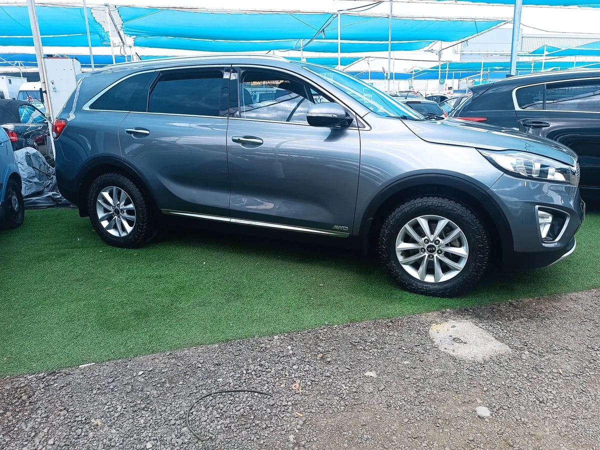 KIA MOTORS SORENTO 2.2 Ex At 4x4 Diesel año 2017