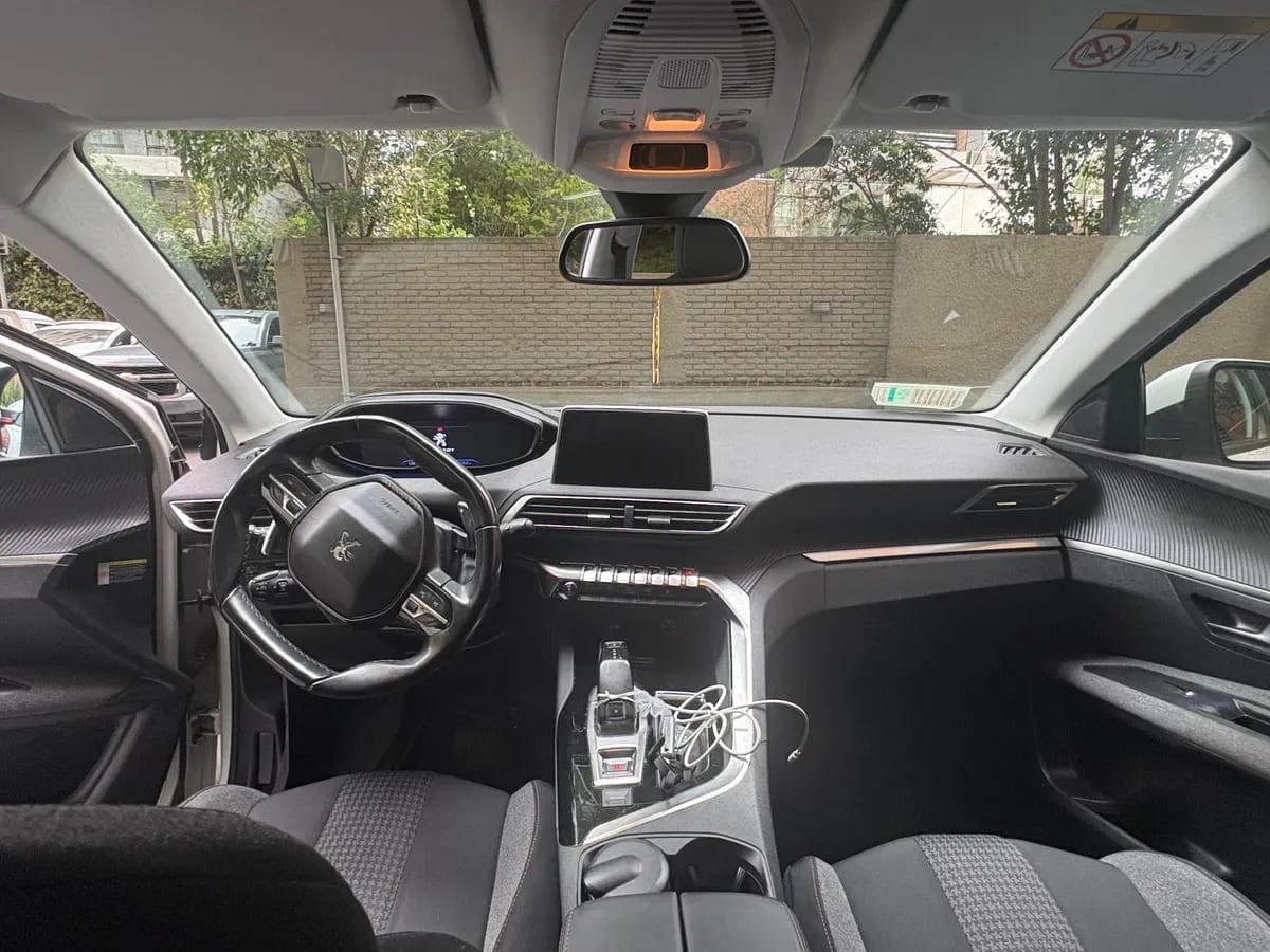 PEUGEOT 3008 1.5 Active At Diesel año 2019
