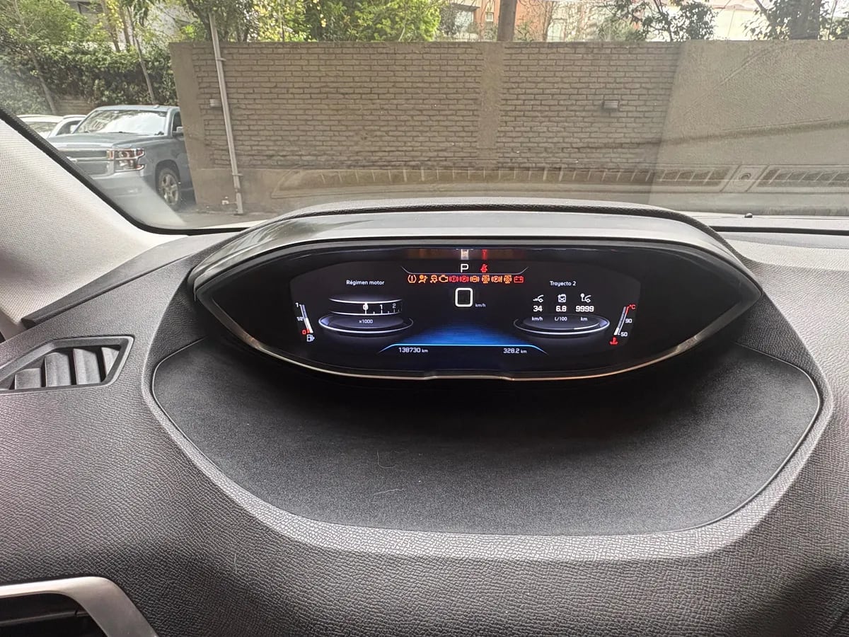 PEUGEOT 3008 1.5 Active At Diesel año 2019