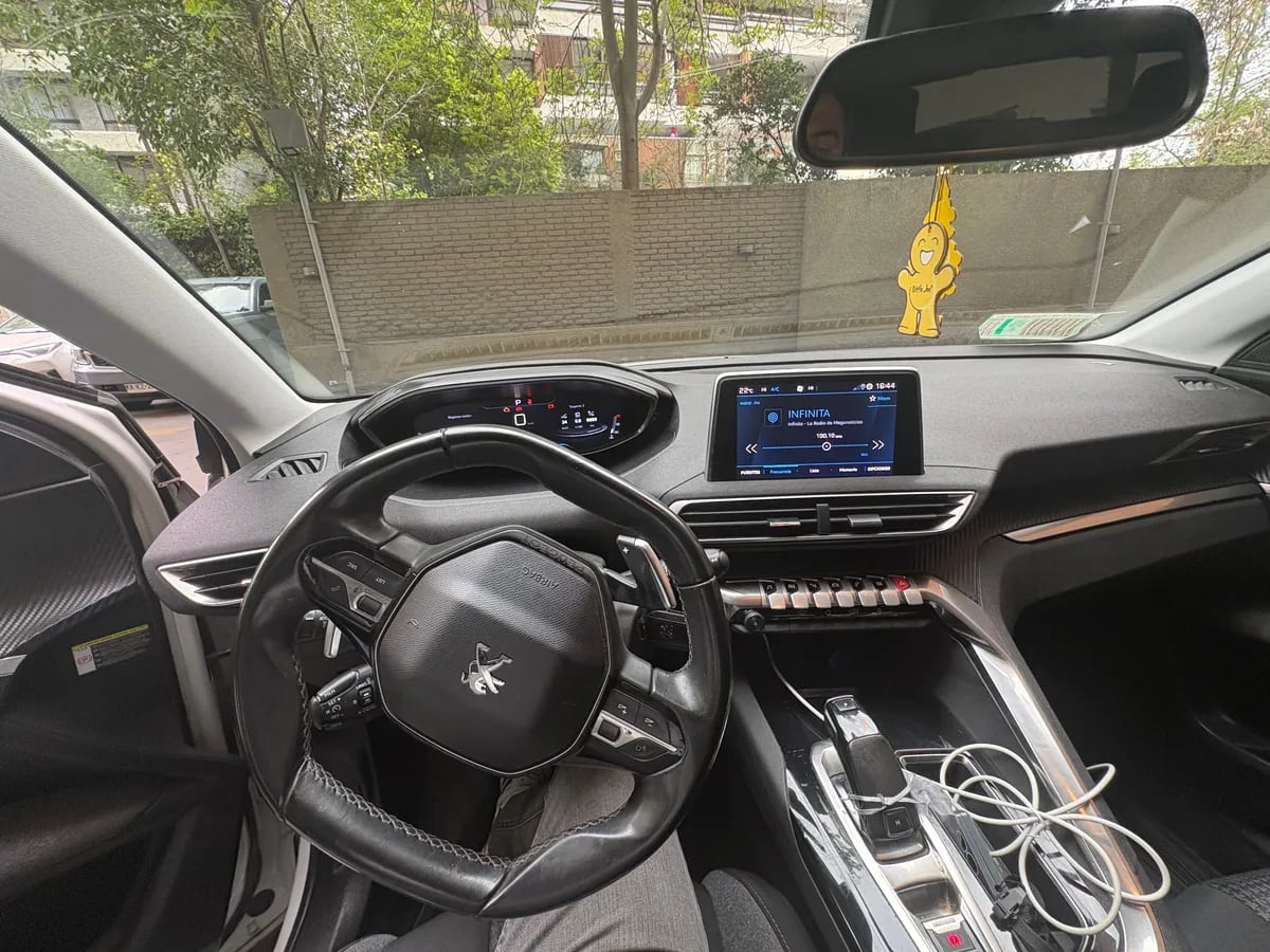 PEUGEOT 3008 1.5 Active At Diesel año 2019