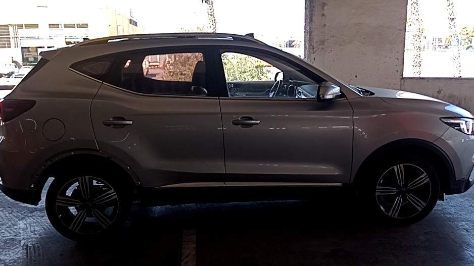 MG Mg Zs 1.5 Comfort 4x2 At 5p año 2023