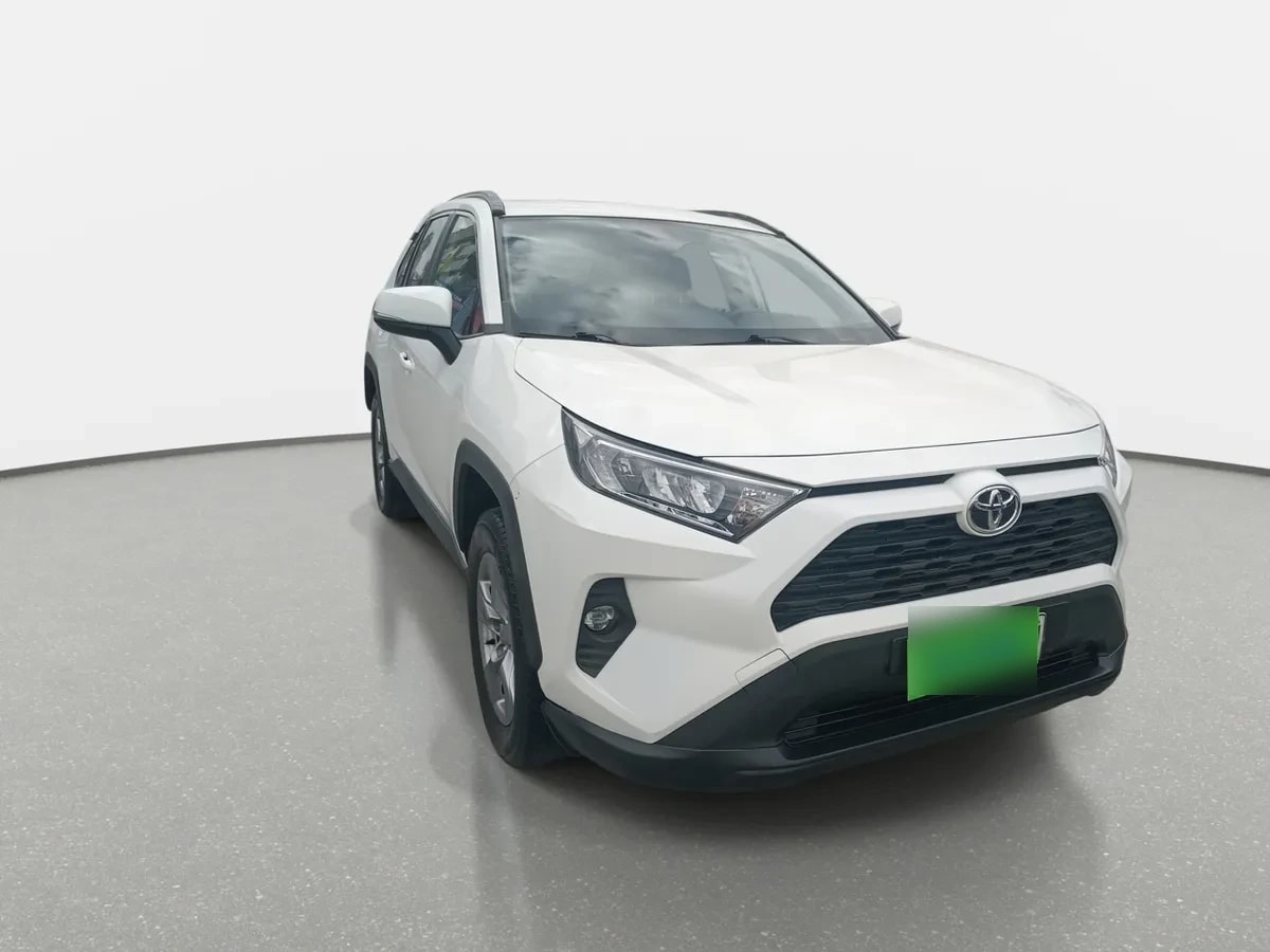 Toyota Rav 4 2.0 Le 4x4 Mt 5p año 2022