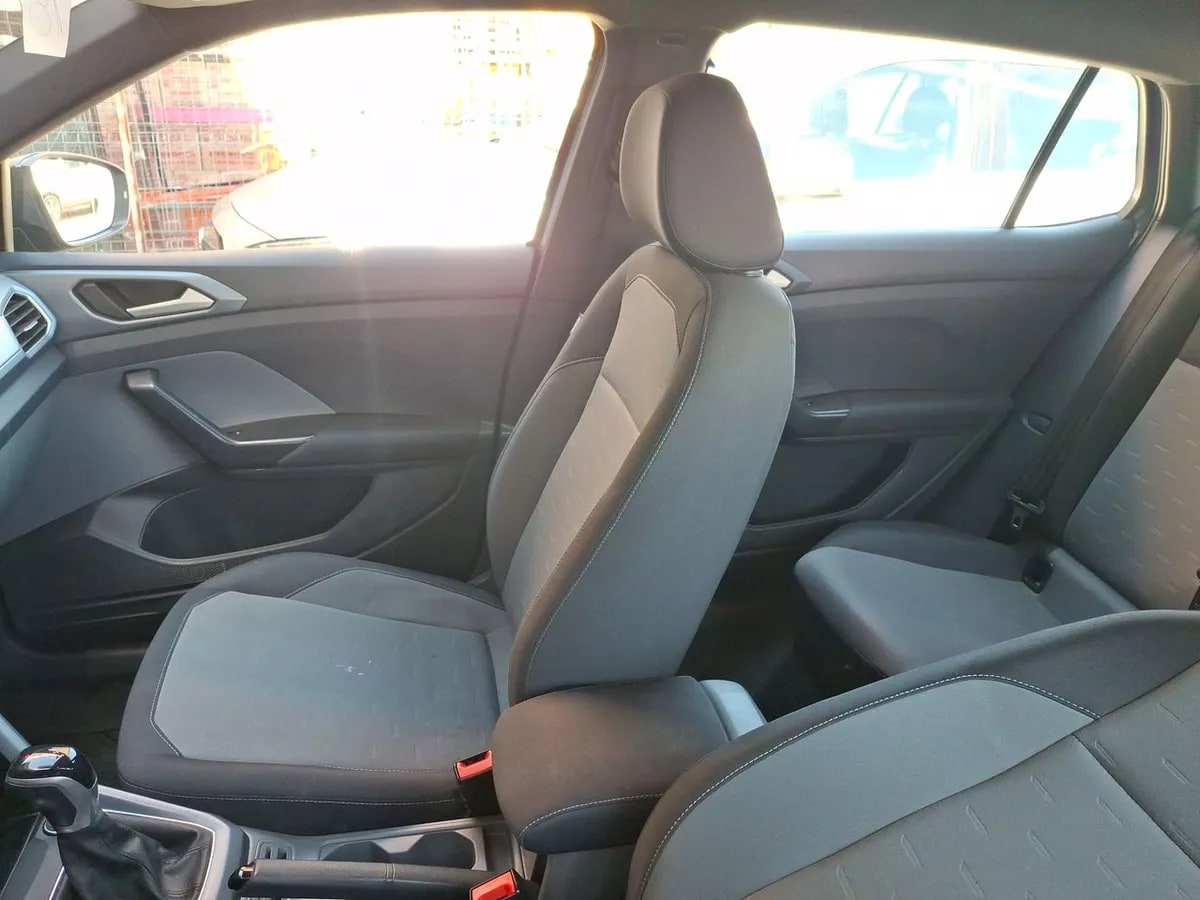 Volkswagen T-Cross 1.6 Comfortline 4x2 110 Hp At 5p año 2021