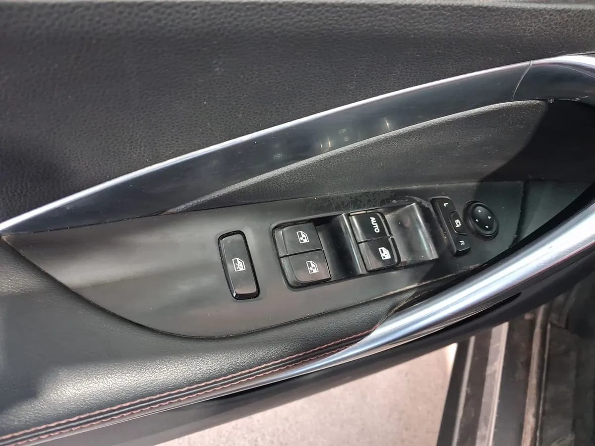 Chevrolet Groove 1.5 Premier P 4x2 Mt 5p año 2024