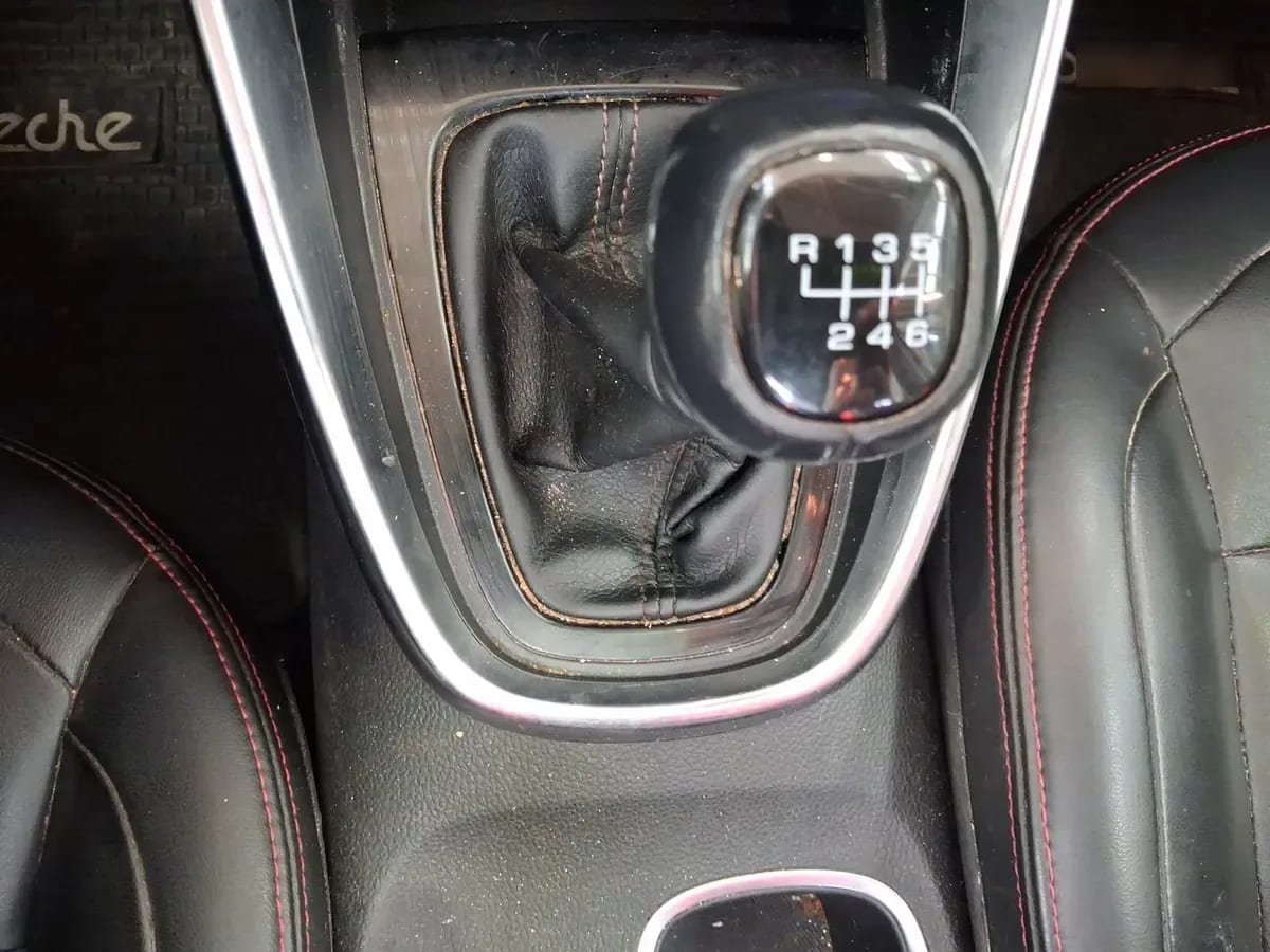 Chevrolet Groove 1.5 Premier P 4x2 Mt 5p año 2024