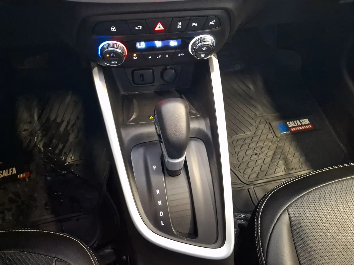 Chevrolet Onix 1.0t Premier 4x2 Sdn At 4p año 2023