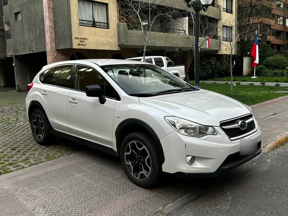 SUBARU XV 2.0 R Awd At 4x4 año 2015
