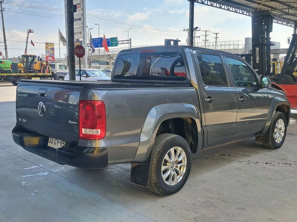 Volkswagen Amarok Comfortline At 4x4 2.0 año 2023