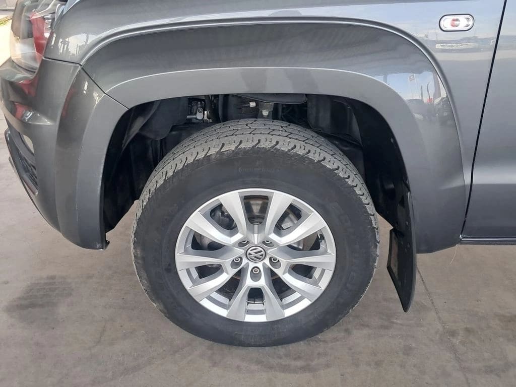 Volkswagen Amarok Comfortline At 4x4 2.0 año 2023