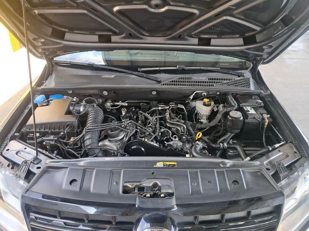Volkswagen Amarok Comfortline At 4x4 2.0 año 2023