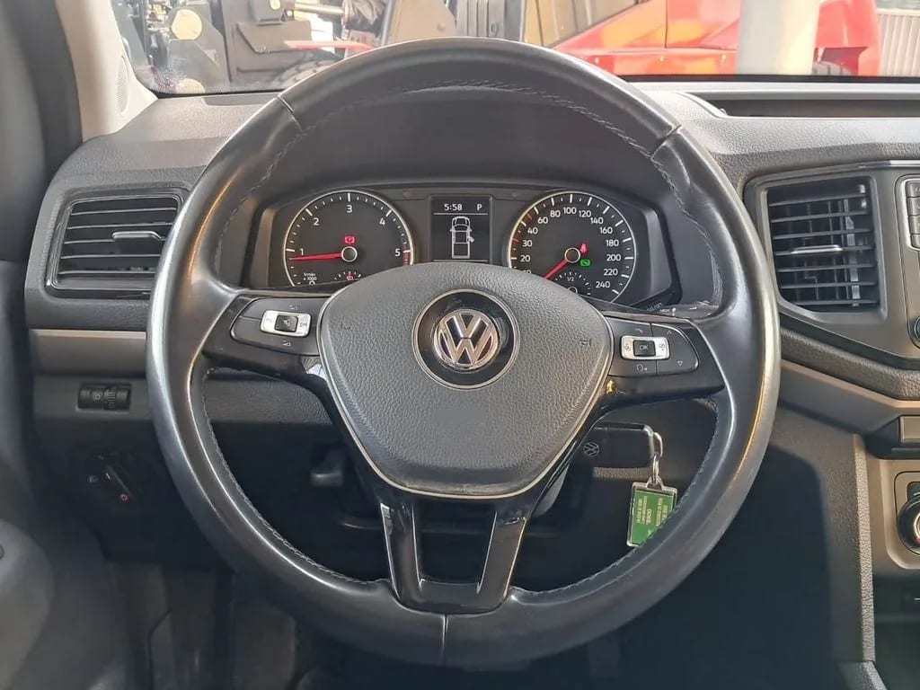 Volkswagen Amarok Comfortline At 4x4 2.0 año 2023