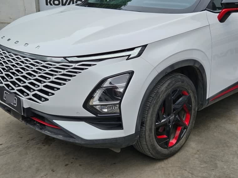 Omoda C5 1.5 T Luxury At año 2024