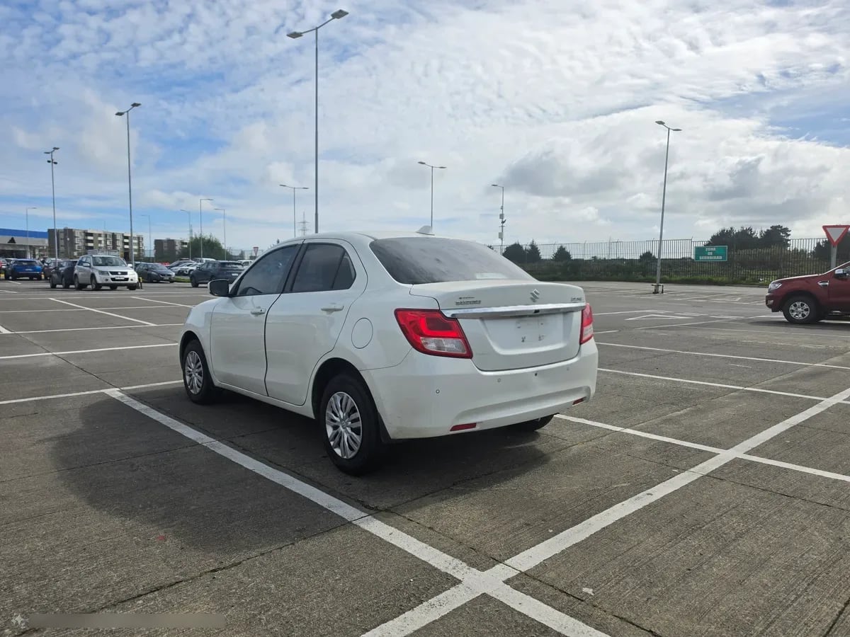 SUZUKI DZIRE 1.2 Gl Sport Mt año 2023