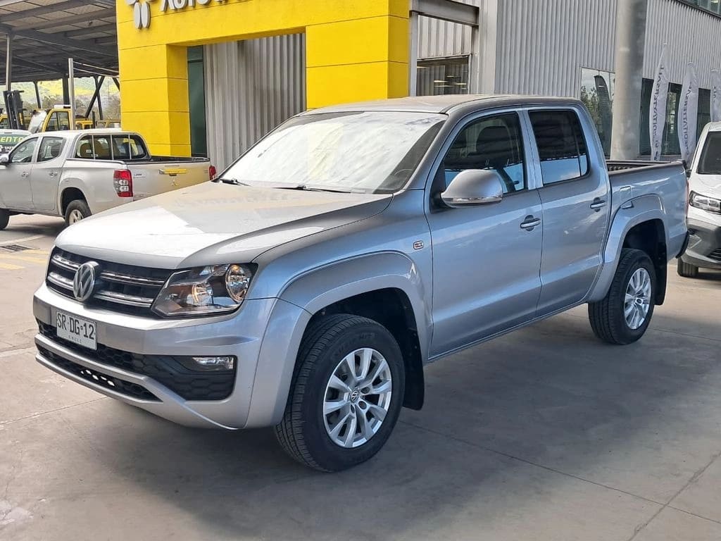 Volkswagen Amarok Comfortline 2.0 At 4x4 año 2023