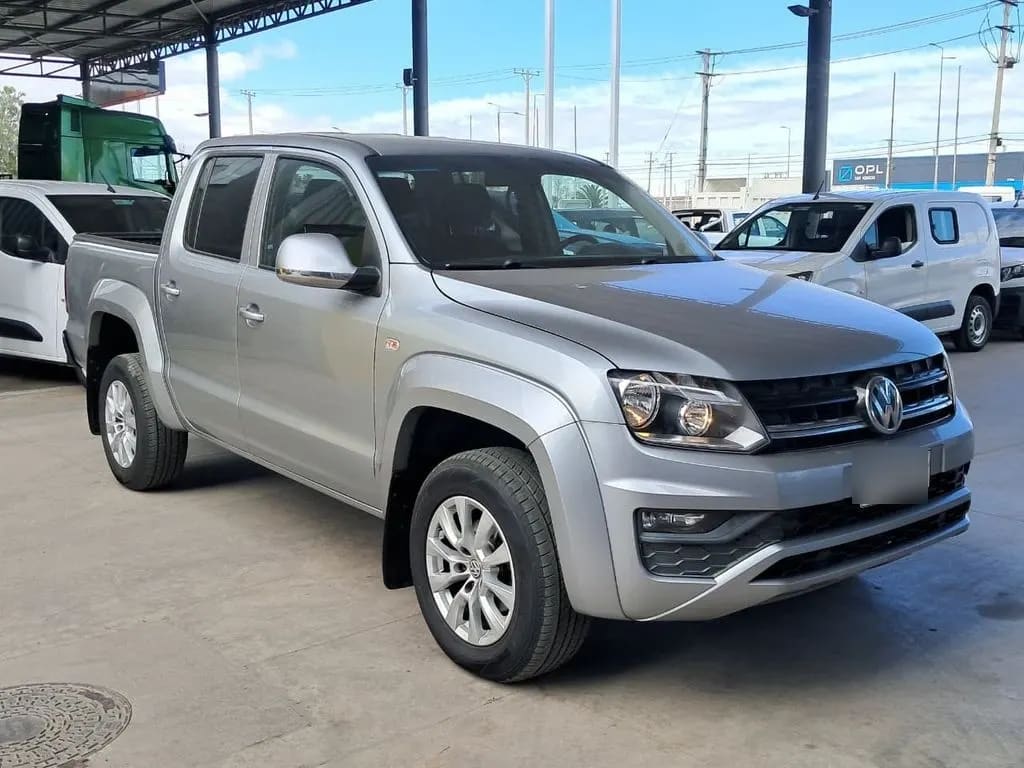 Volkswagen Amarok Comfortline 2.0 At 4x4 año 2023