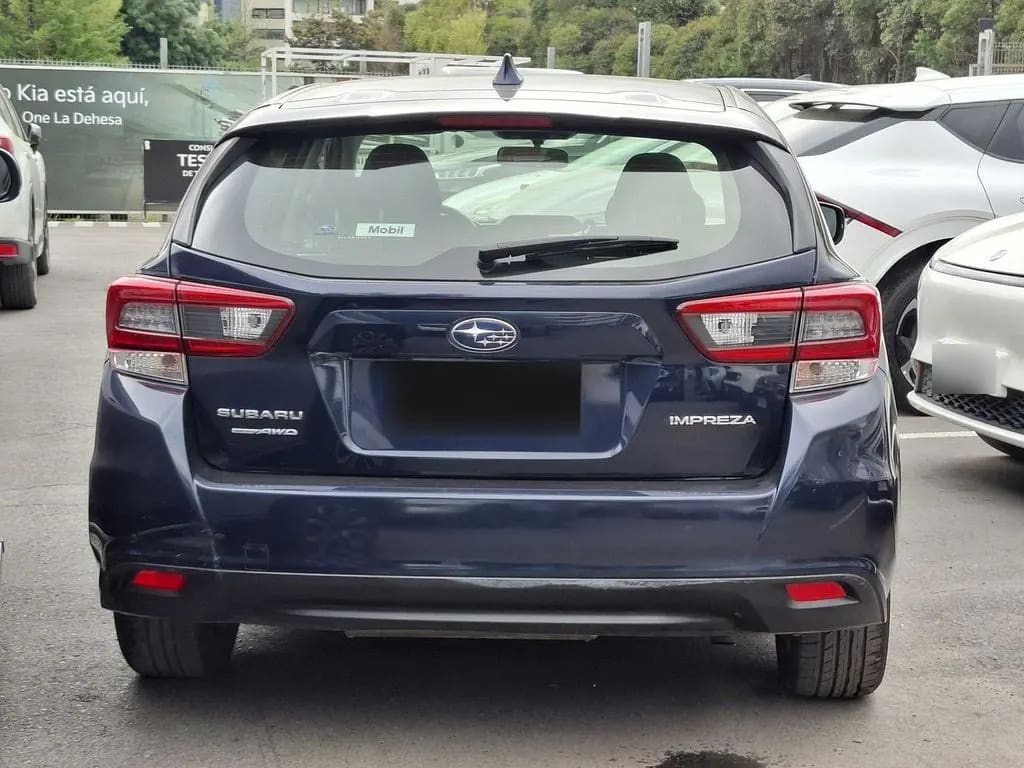 Subaru Impreza Cvt 4x4 2.0 At año 2021