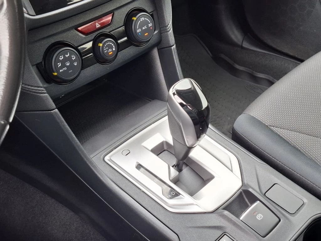 Subaru Impreza Cvt 4x4 2.0 At año 2021