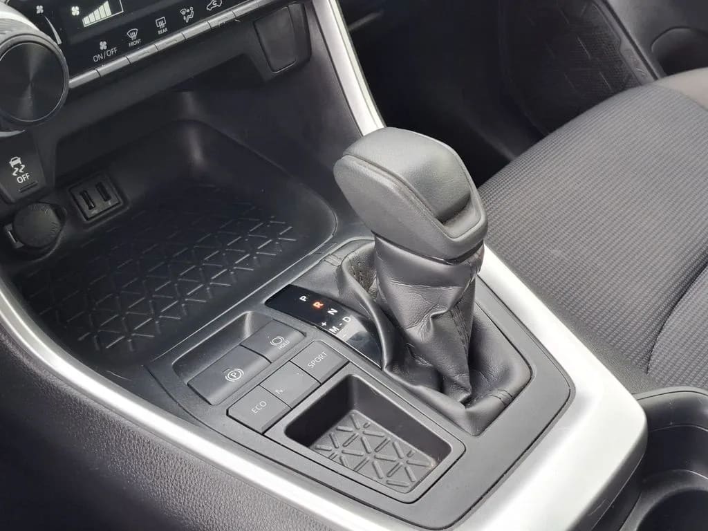 Toyota Rav4 2.0 Super Lujo 4x2 At 5p año 2021