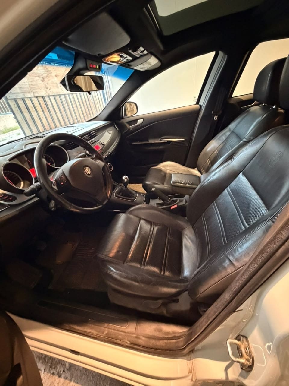 ALFA ROMEO GIULIETTA 1.4 Tct Tb Distinctive At año 2015