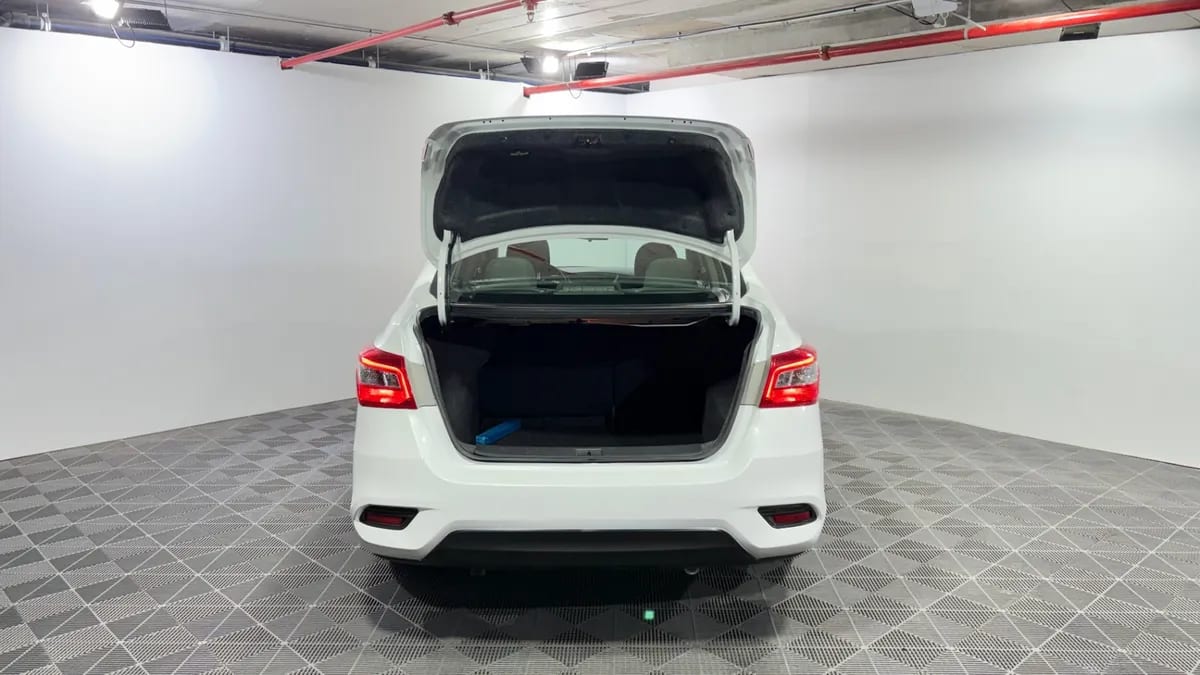 Nissan Sentra 1.8 Advance Cvt At año 2019