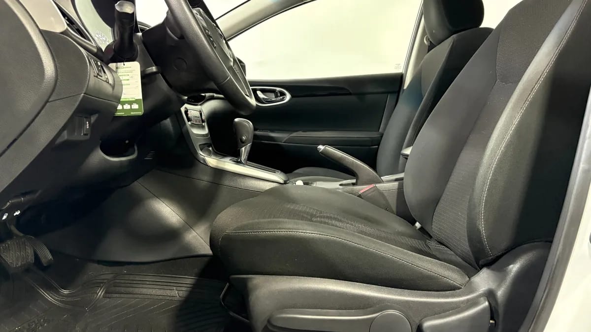 Nissan Sentra 1.8 Advance Cvt At año 2019