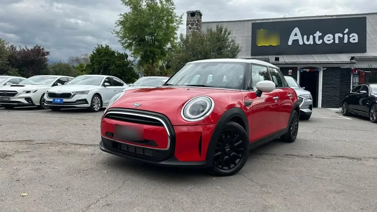 Mini Cooper 1.5 Classic 5 Puertas At año 2024