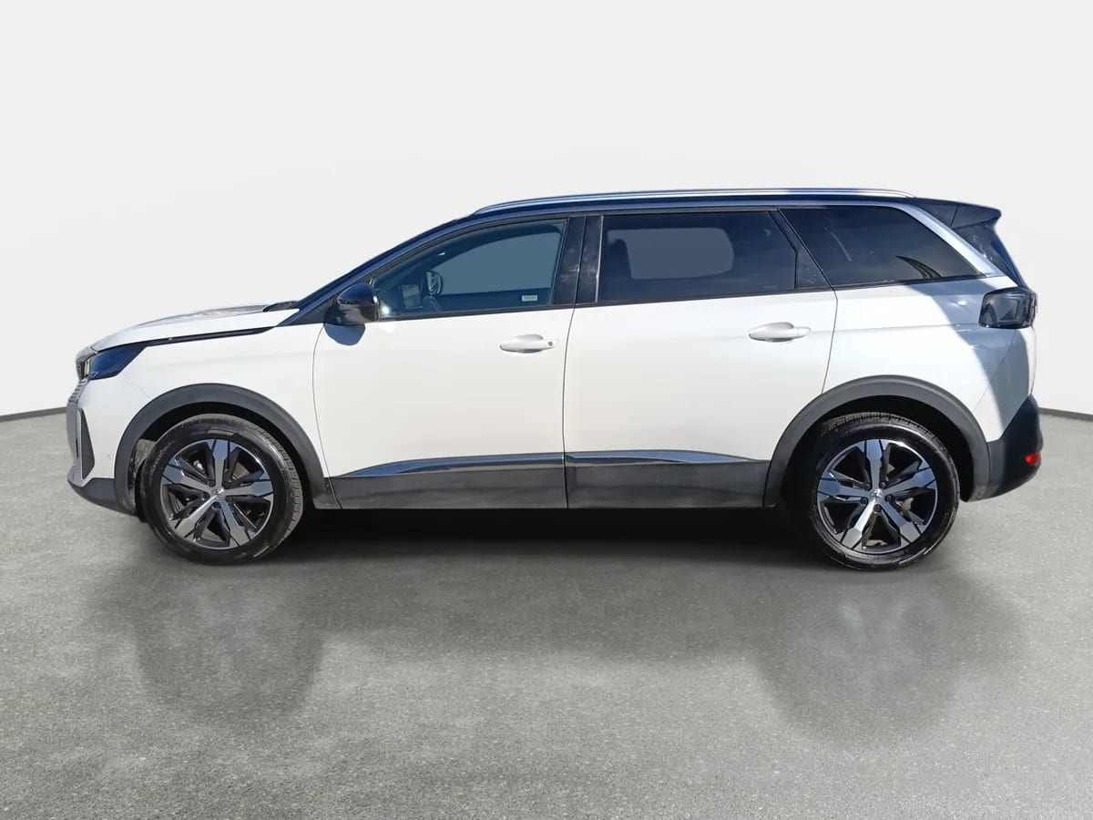 Peugeot 5008 1.5 Allure Pack Bluehdi 130 4x2 Eat8 5p año 2024