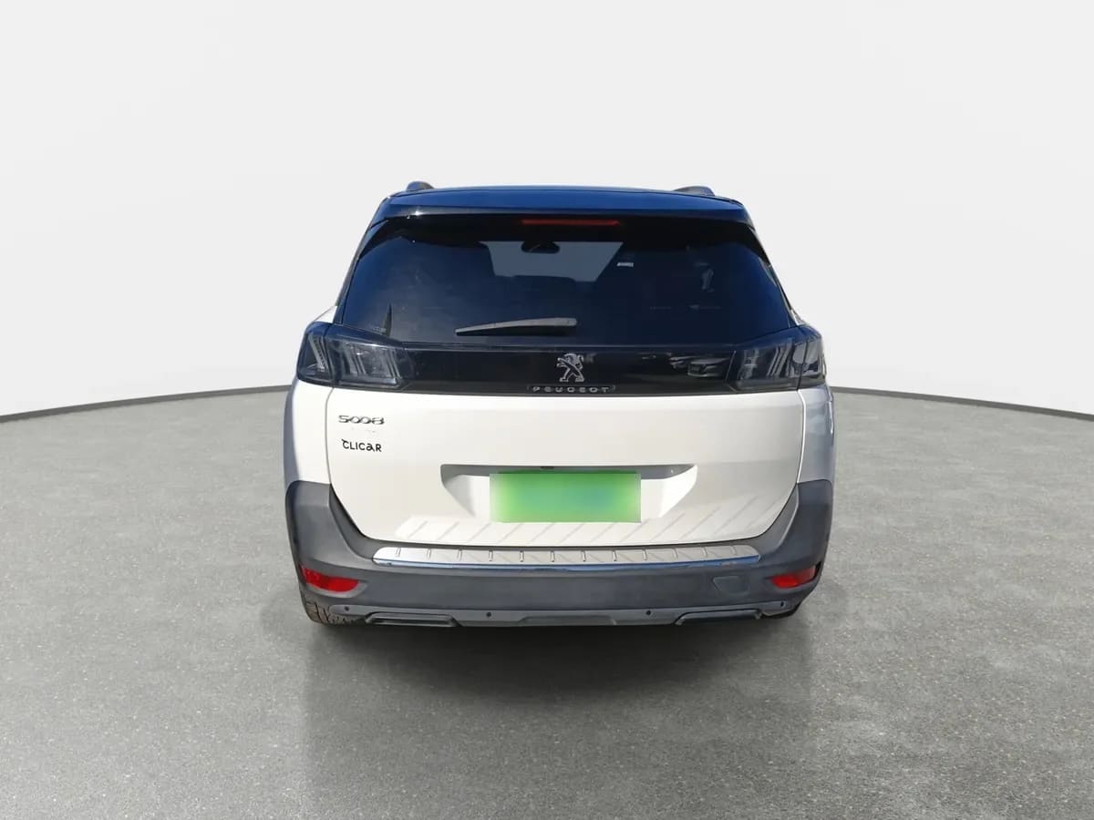 Peugeot 5008 1.5 Allure Pack Bluehdi 130 4x2 Eat8 5p año 2024