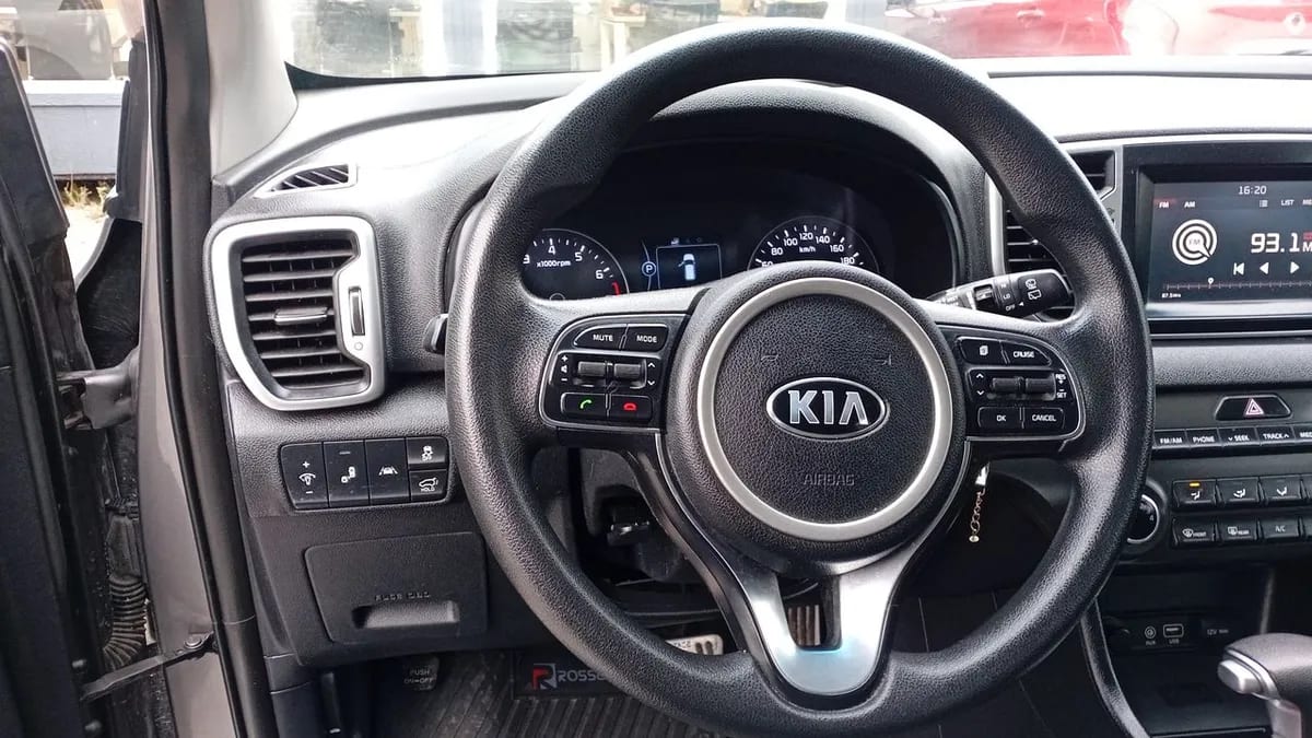 Kia Sportage 2.0 Lx 2wd Ac 6at 5p año 2018