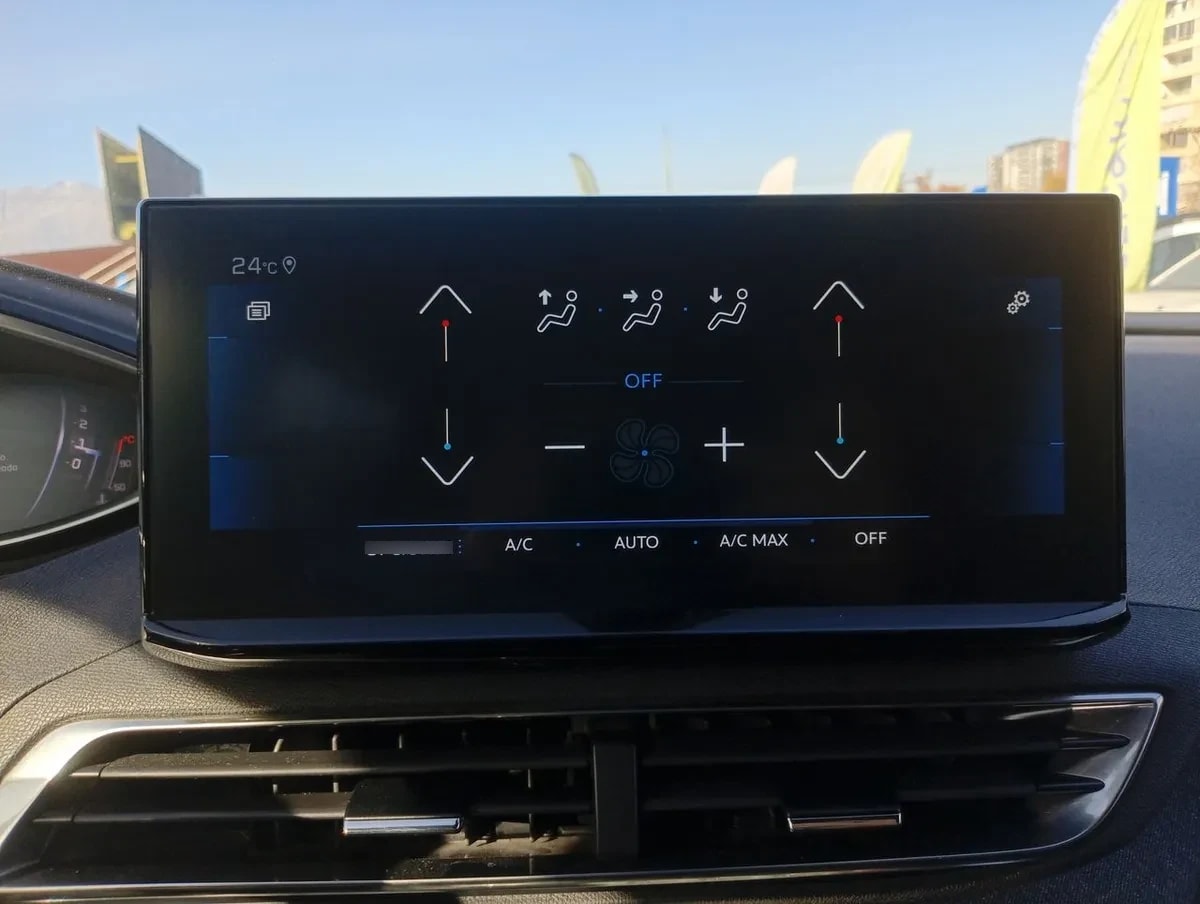 Peugeot 5008 1.5 Allure Pack Bluehdi 130 4x2 Eat8 5p año 2024