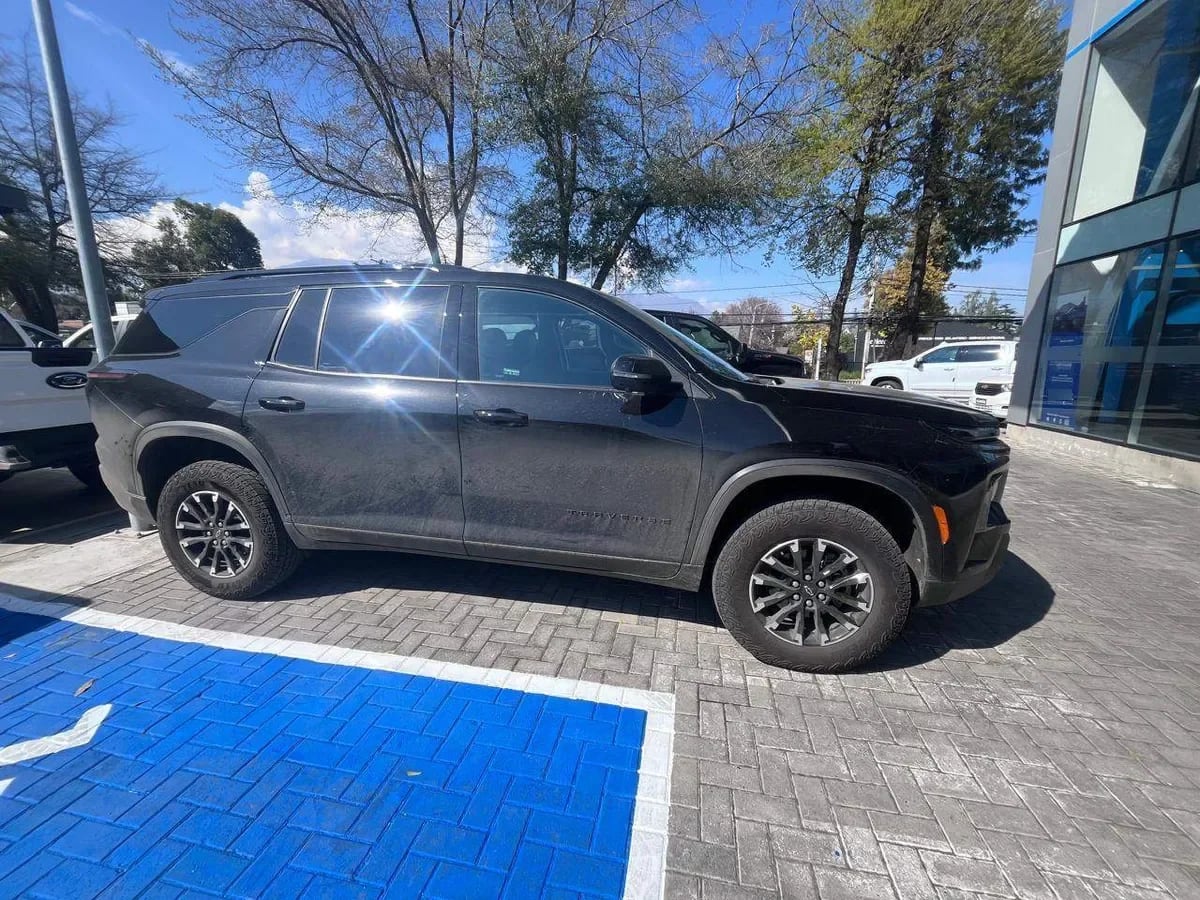 Chevrolet Traverse 2.5t Z71 Awd At 5p año 2026