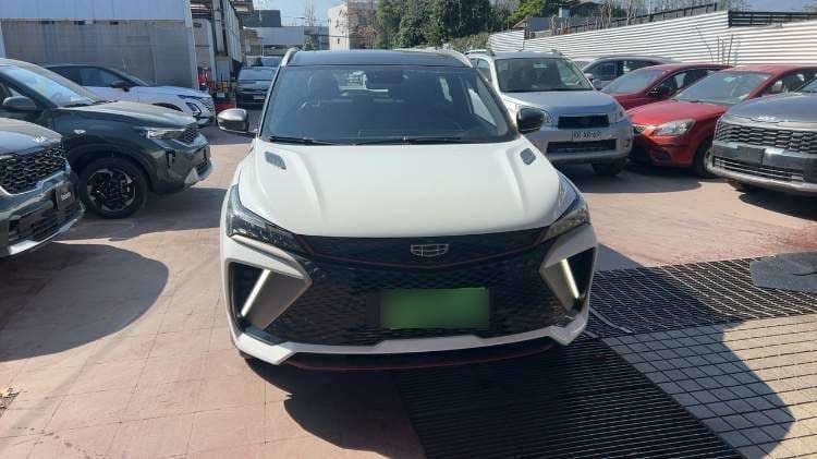 Geely Coolray 1.5 Gf Sport 4x2 At 5p año 2026
