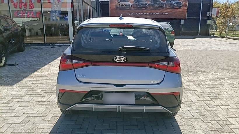 Hyundai I20 1.4 Plus Fl Bi3 4x2 Hb Mt 5p año 2025