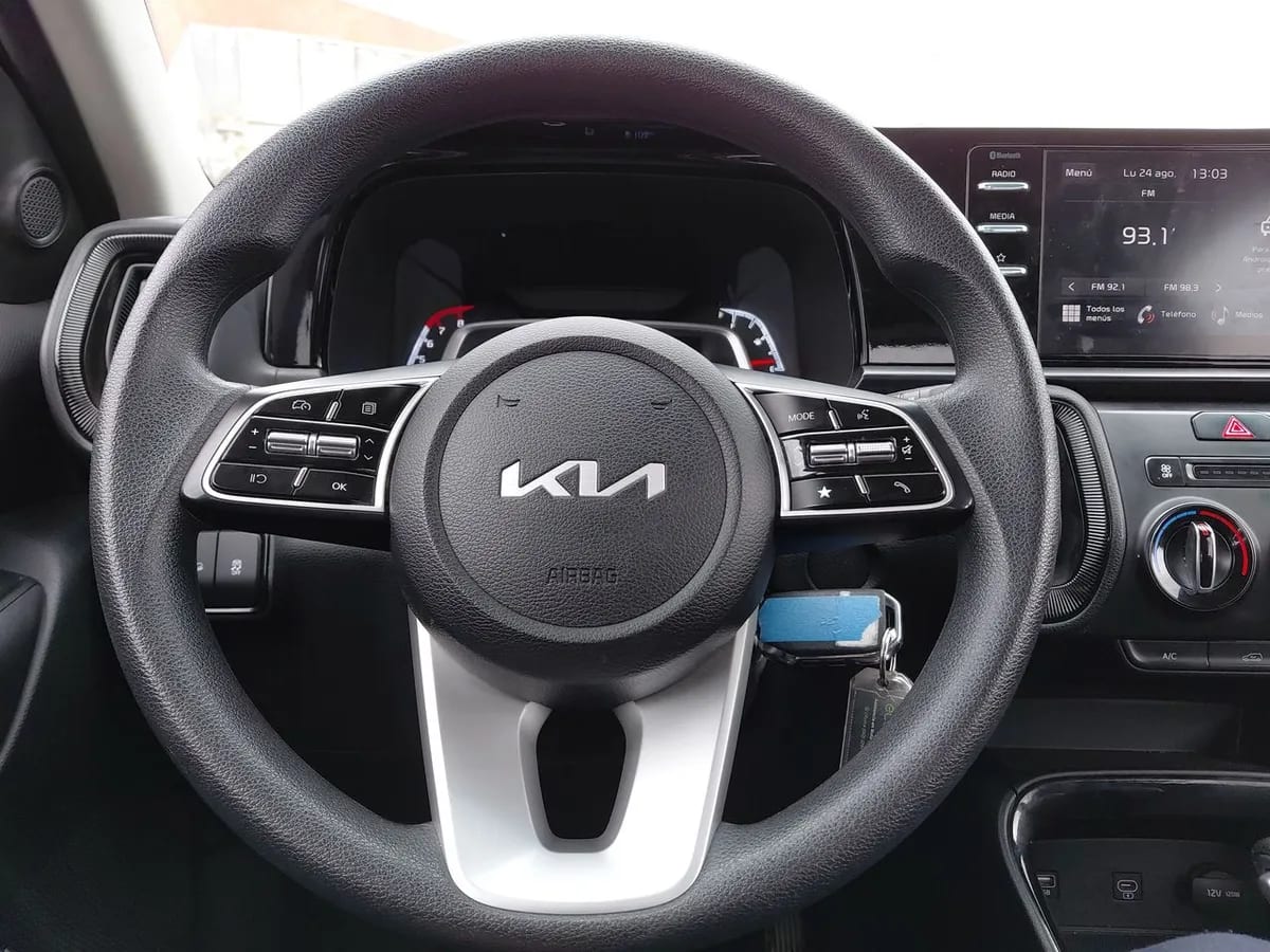 Kia Sonet 1.5 Ex 4x2 Ivt Ri At 5p año 2025