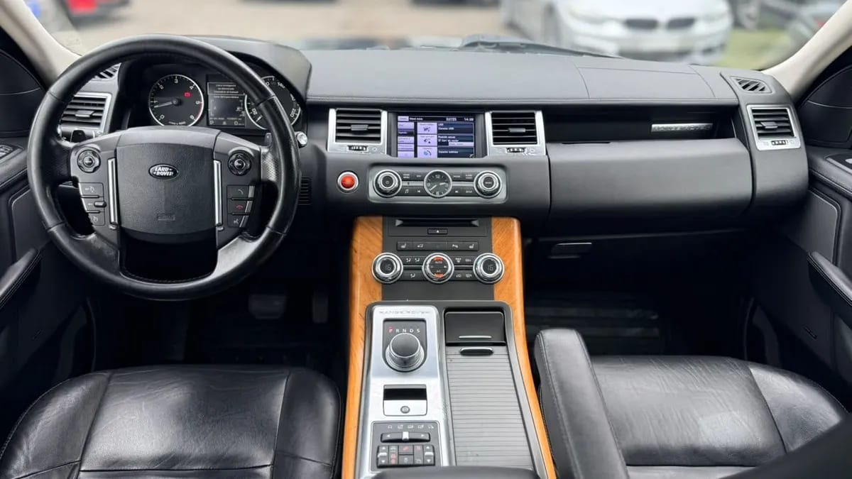 Land Rover Range Rover Sport 3.0 Se año 2013