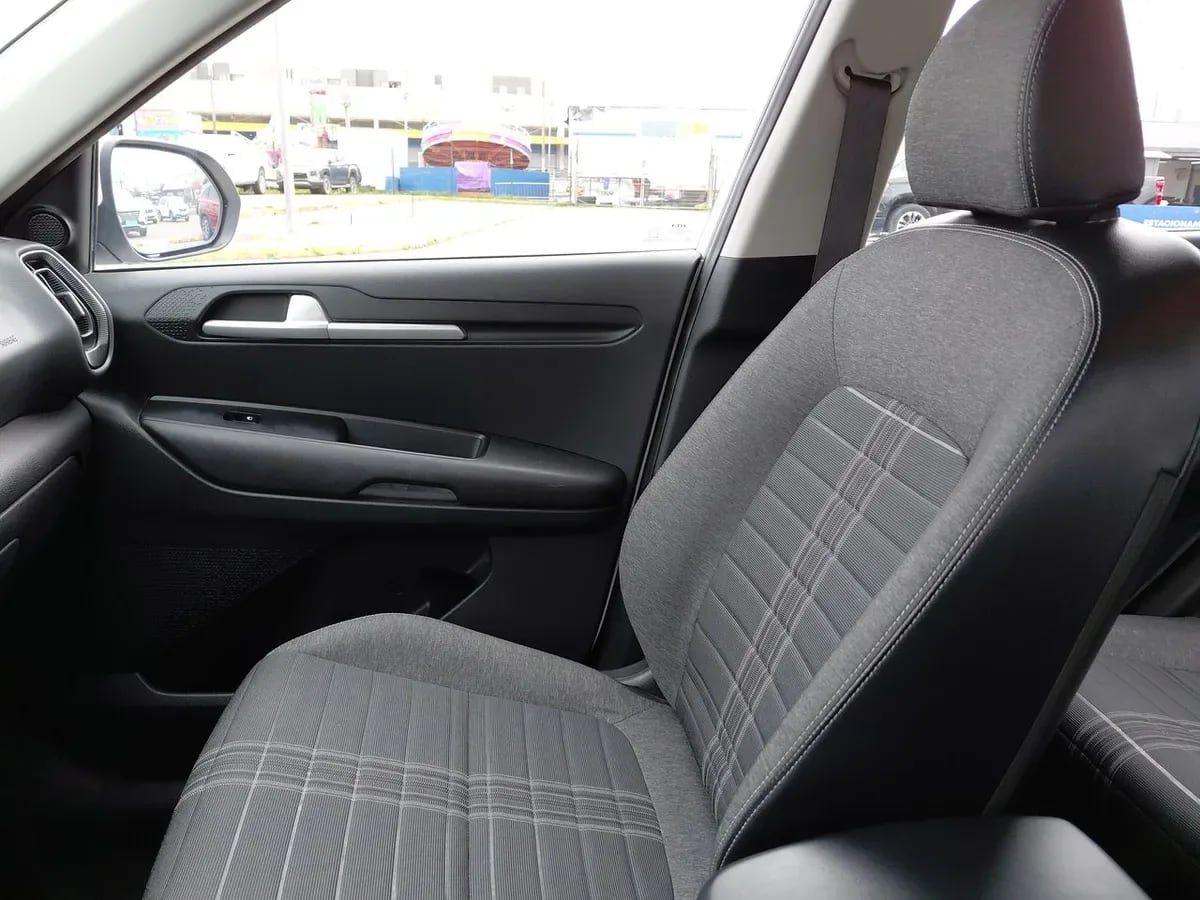 Kia Sonet 1.5 Ex 4x2 Ivt Ri At 5p año 2025