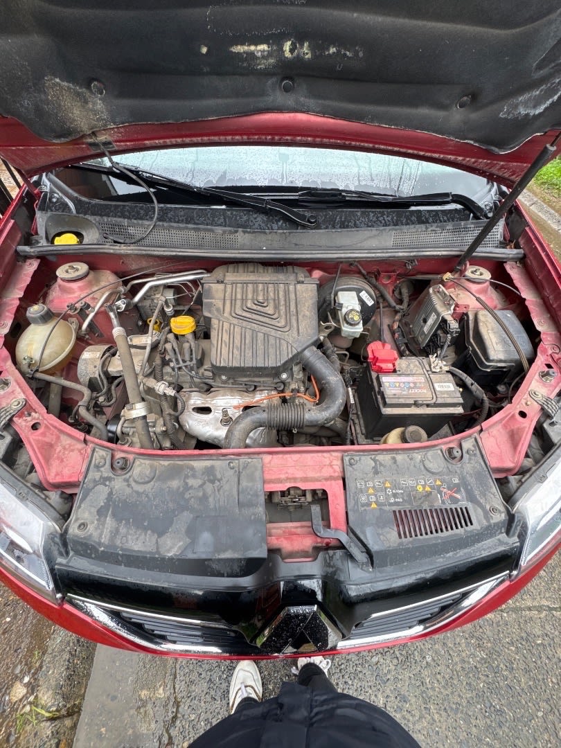 RENAULT SYMBOL 1.6 Intens Tech Mt año 2018