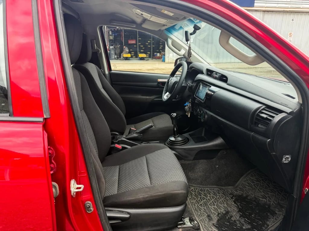 Toyota Hilux Hilux Dc 4x4 2.4 D Dx Mt año 2024