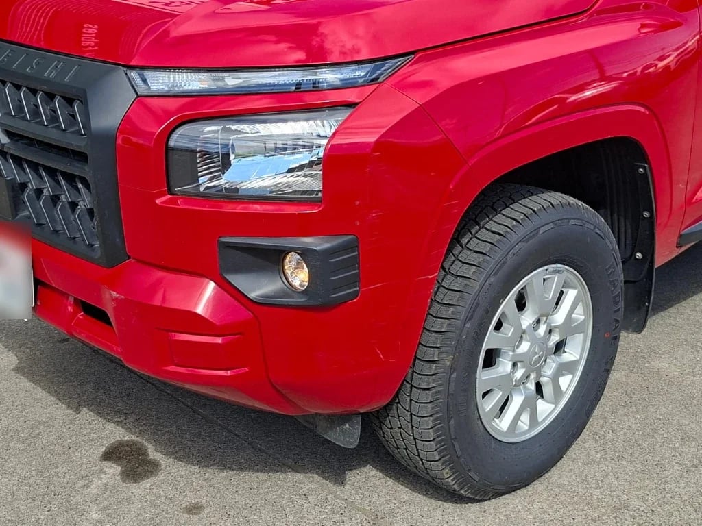 Mitsubishi L200 Katana D/c 2.4 Tdi Mt Xrt 4x4 año 2024